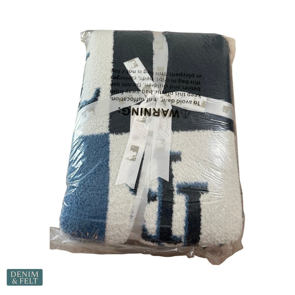NEW The Styled Collection Tampa Bay Rays MLB Buttery Ombre Check Throw Blanket - Picture 2 of 4